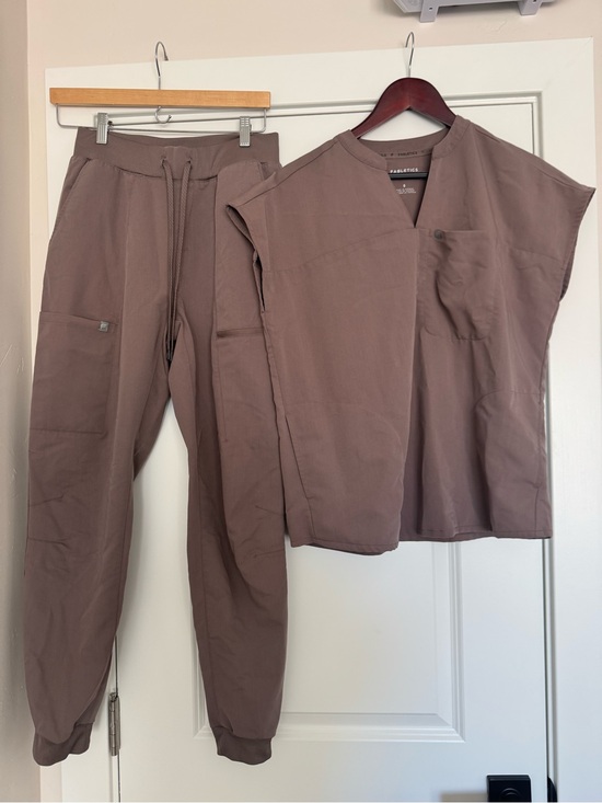 Fabletics Pants - Fabletics Women's Taupe-Mauve Track Jogger Set